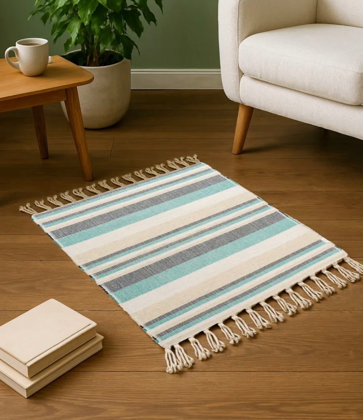 Handloom floor rug